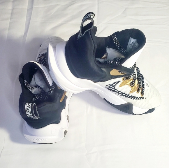 Nike Giannis Immortality Championship White Gold Shoes CZ4099-100